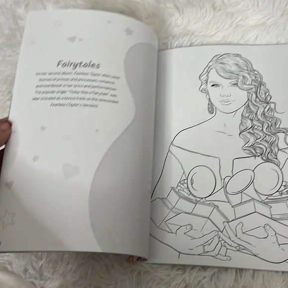 Taylor Swift Coloring & Activity Book - Picture 7 of 8